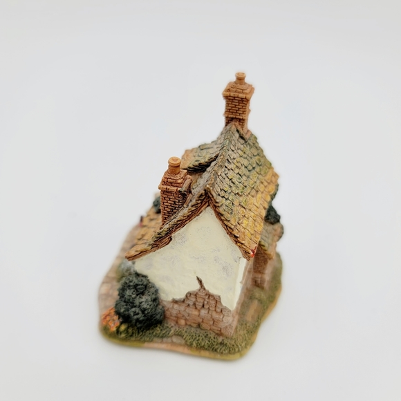 Lilliput Lane | Kiln Cottage | Collectors' Club - Picture 7 of 8